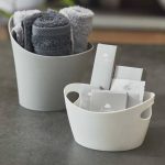 Secchiello in plastica Ø 15x17 cm con manico 1200 ml - Bianco