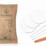 Vanity Kit Herbera (2 dischetti struccanti, 3 Cotton fiocc, Lima per Unghie) in Flow Pack, Conf. 300 pz